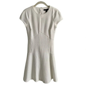 BANANA Republic White Cap  sleeve Quilted Mini Skater Dress Size 2 Petite